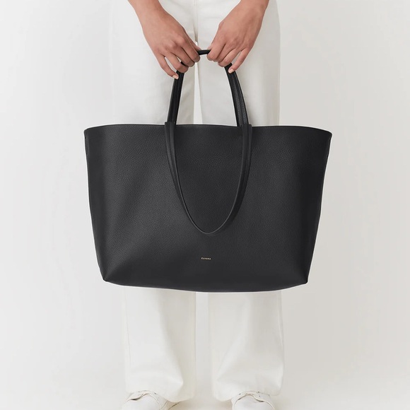 Cuyana Handbags - Cuyana Black Tote Bag